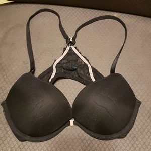 Front strap black bra